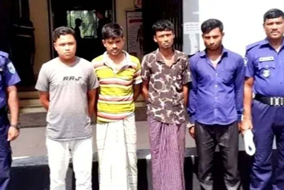 অটোরিকশা চোর চক্রের ৪ সদস্য গ্রেফতার