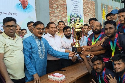 পিছিয়ে থাকা ক্রীড়াঙ্গণকে টেনে তুলেছেন প্রধানমন্ত্রী: মির্জা আজম