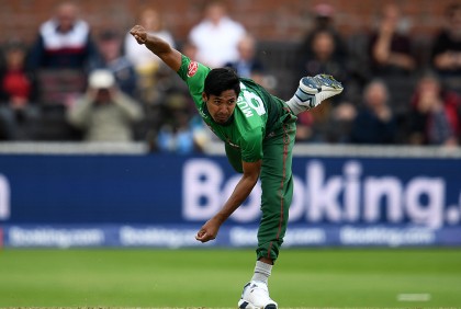 তবুও মুস্তাফিজকে সেরা বলছেন তিনি