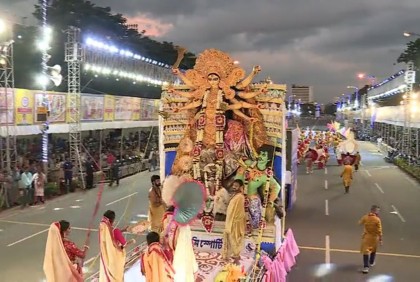 দুই বছর পর ফের পূজা কার্নিভাল কলকাতার রেড রোডে