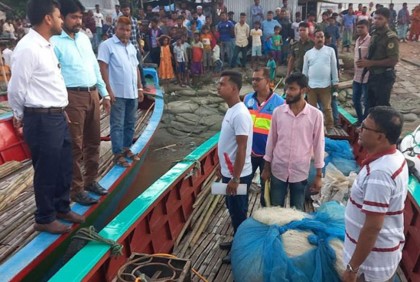 অভিযানে গিয়ে হামলার শিকার ইউএনও-নৌ পুলিশ