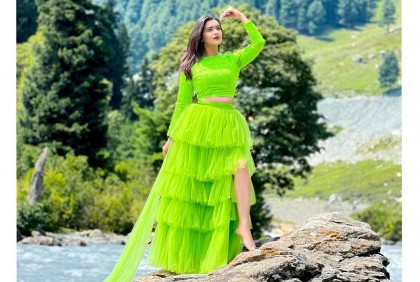 
এখনই সিনেমা নয়