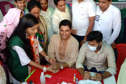 বরগুনায় শিশু মেলায় ফ্রি ব্লাডগ্রুপ ক্যাম্পের উদ্বোধন