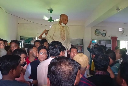 সোনাইমুড়ীতে সংঘর্ষে ইউনিয়ন আওয়ামী লীগের সম্মেলন পণ্ড, আহত ৫