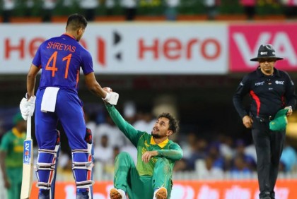 বড় জয়ে সিরিজে সমতা ফেরাল ভারত