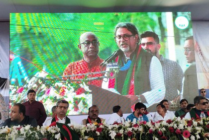 তারেক জিয়া আন্দোলনের নামে নেতাকর্মীদের সাথে প্রতারণা করছেন: শেখ পরশ