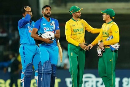 অঘোষিত ফাইনালে কাল মুখোমুখি হচ্ছে ভারত ও দ. আফ্রিকা


