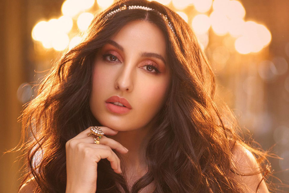 নোরাকে আইনি নোটিস
