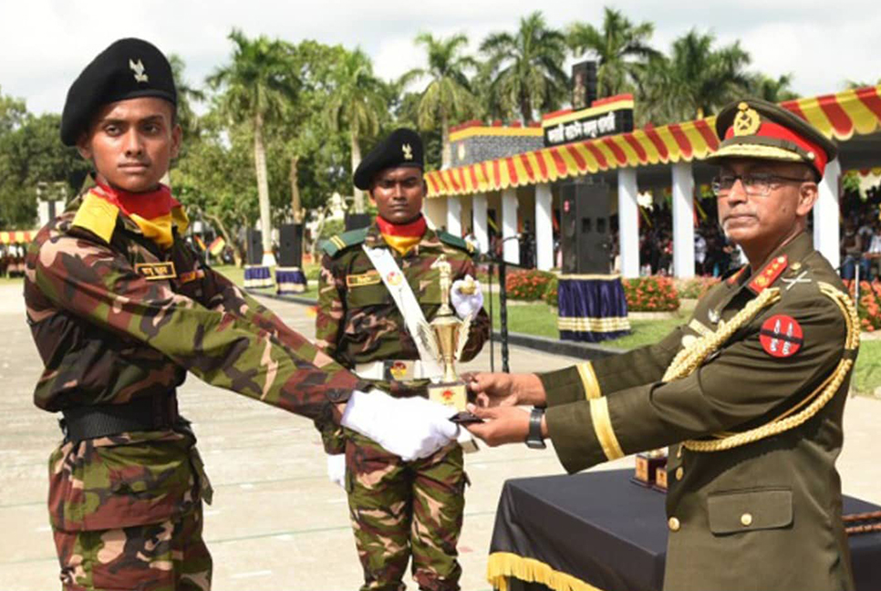 ৮৩তম সাঁজোয়া রিক্রুট ব্যাচ ২০২২-এর শপথ ও সমাপনী কুচকাওয়াজ