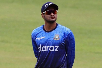 ব্যাটিংয়ে উন্নতি চান সাকিব