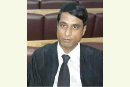 চাঁপাইনবাবগঞ্জে ১১ বছর ভুয়া সার্টিফিকেট দিয়ে ওকালতি, অবশেষে বহিষ্কার