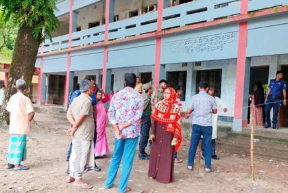 গাইবান্ধা-৫ উপ-নির্বাচনের ভোটগ্রহণ চলছে