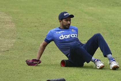 তিনে নেমে ২৩, সৌম্য আসলে কতোটা ভালো খেললেন?