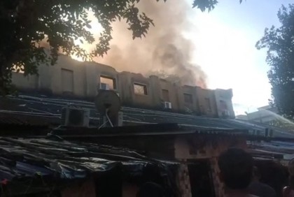 ভয়াবহ অগ্নিকাণ্ডে পুড়ে ছাই কলকাতার একটি প্রযোজনা সংস্থার গুদাম 