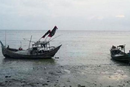 ২০ অঞ্চলের নদীবন্দরে সতর্কতা সংকেত