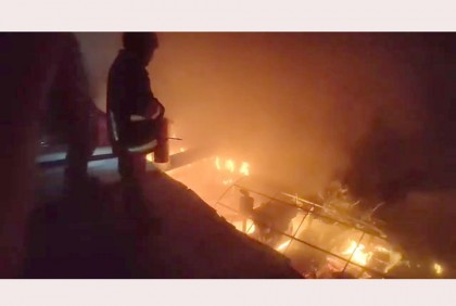 বরিশালে ইলিশ শিকার বিরোধী অভিযানিক ট্রলারে আগুন, তদন্ত কমিটি গঠন