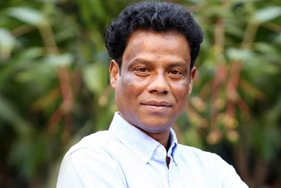কেটে ফেলতে হলো সংগীতশিল্পী আকবরের ডান পা