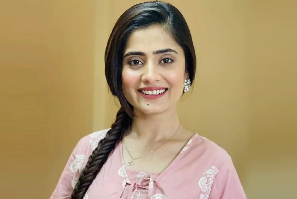 হবু বরকে ‘আপত্তিকর’ ছবি পাঠান প্রতিবেশী, অভিনেত্রীর মৃত্যুর ঘটনায় নতুন মোড়
