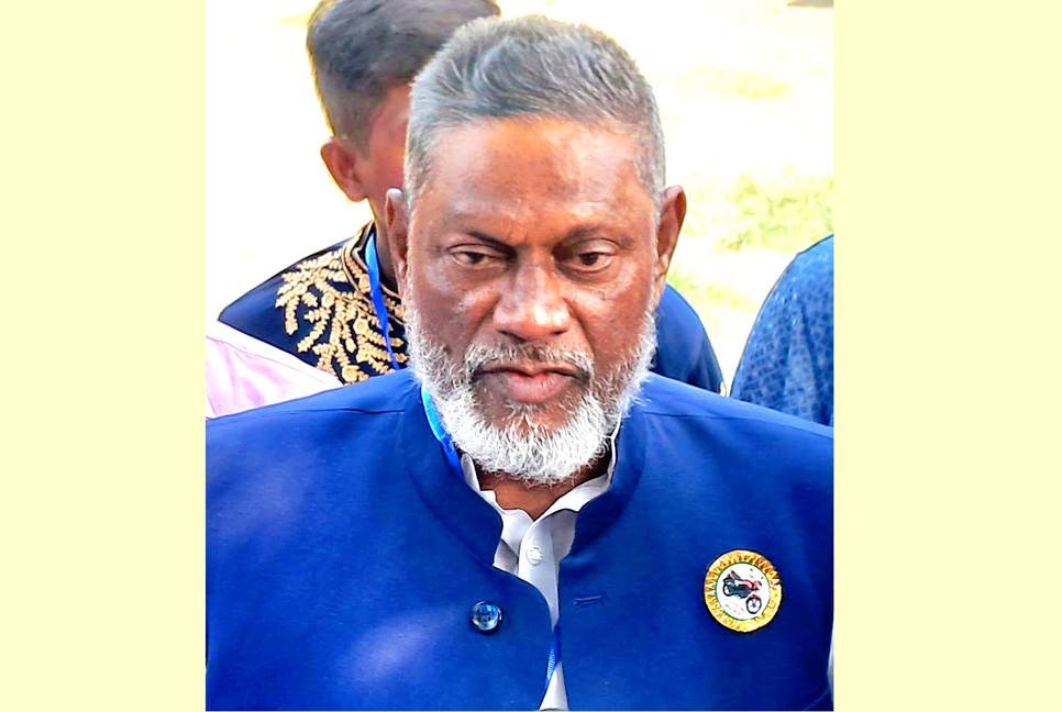 গাজীপুর জেলা পরিষদে চেয়ারম্যান হলেন মোতাহার হোসেন মোল্লা 

