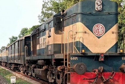 লাইনচ্যুত বগি উদ্ধার, উত্তরবঙ্গের সঙ্গে রেল যোগাযোগ স্বাভাবিক