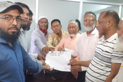 নোয়াখালী পৌর ব্যবসায়ী কমিটির নির্বাচনে প্রার্থীদের মনোনয়নপত্র দাখিল