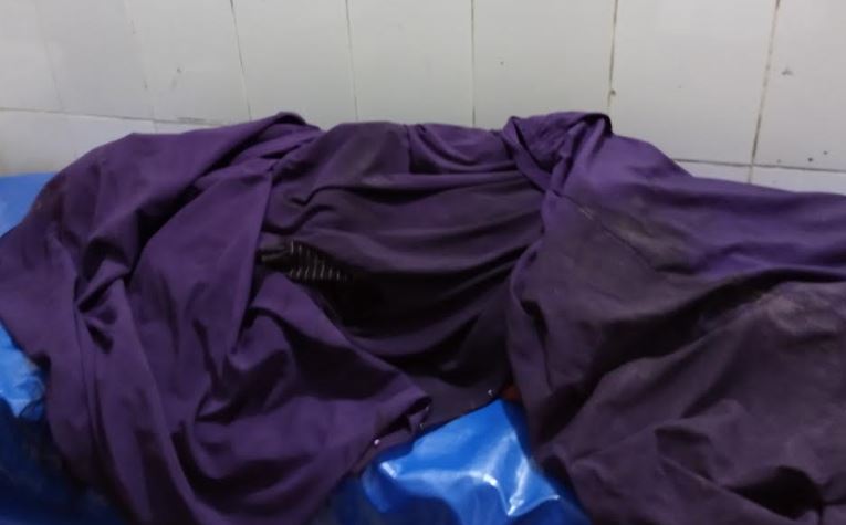 ধারালো অস্ত্রের আঘাতে অন্তঃসত্ত্বা স্ত্রীকে খুন, স্বামী আটক 