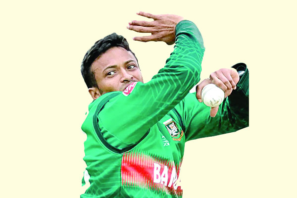 নবীকে সরিয়ে ফের শীর্ষে সাকিব