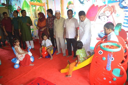 ভিক্টোরিয়ায় সহস্রাধিক শিশুর আনন্দ উদ্যান