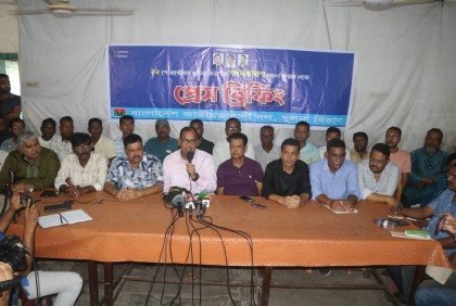 নেতাকর্মীরা কোনো লাঠি বহন করবে না  : দুদু

