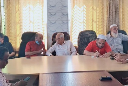 কিশোরগঞ্জ জেলা সড়ক পরিবহন সমিতির নতুন কমিটির দায়িত্ব গ্রহণ