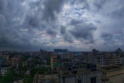 বৃষ্টিপাতের সম্ভাবনা নেই