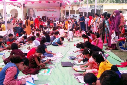 নড়াইলে সুলতান উৎসবে শিশুদের চিত্রাঙ্কন প্রতিযোগিতা