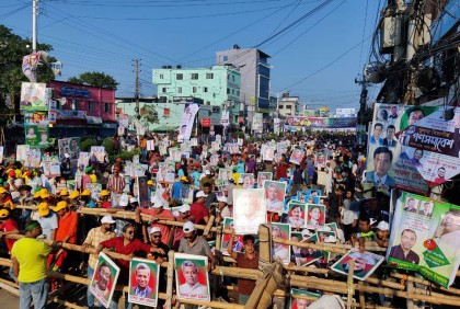 সকাল হতে না হতেই বিএনপির সমাবেশস্থল লোকে লোকারণ্য