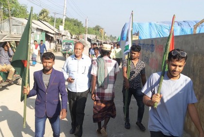 পায়ে হেঁটে, সাইকেল চালিয়ে বিএনপির সমাবেশে কর্মীরা