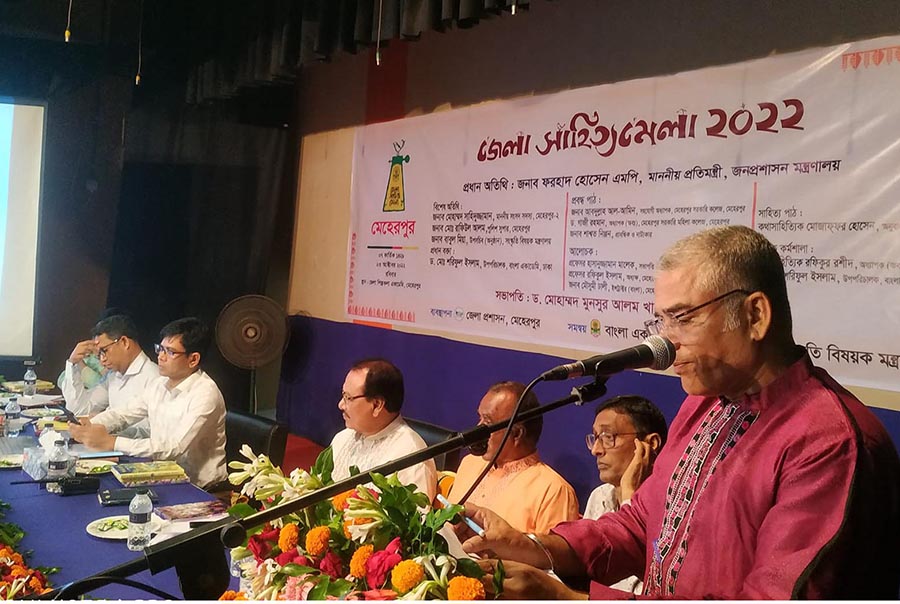মেহেরপুরে দিনব্যাপী জেলা সাহিত্য মেলা অনুষ্ঠিত