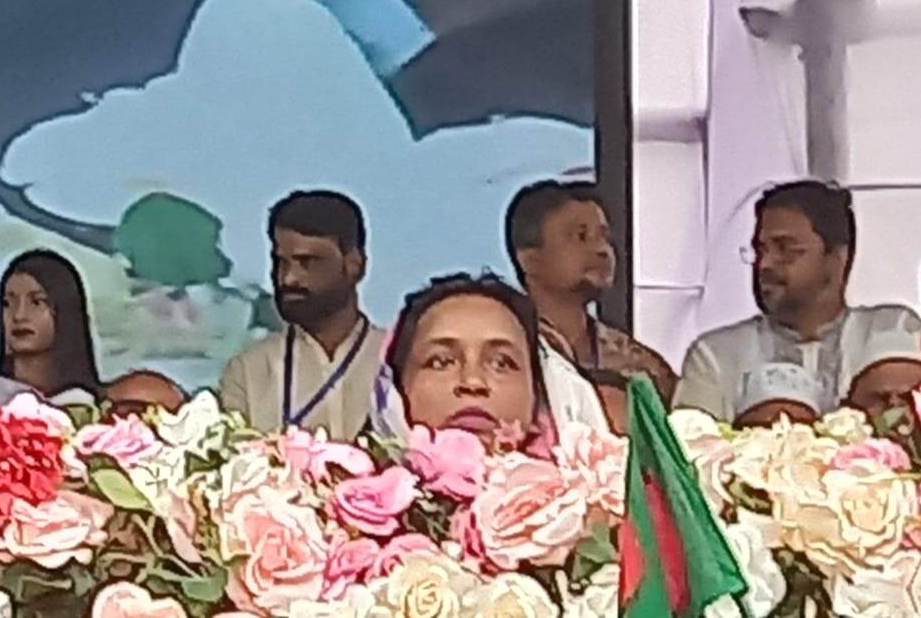 একক ভাইয়ের স্লোগান চাই না : আইভী 