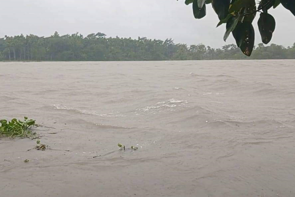 ঝালকাঠিতে তলিয়ে গেছে ১১০ গ্রাম, চার শতাধিক আশ্রয় কেন্দ্র প্রস্তুত
