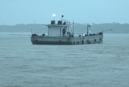 বরিশালের বিভিন্ন নদীর পানি বিপৎসীমার উপরে, নিম্নাঞ্চল প্লাবিত