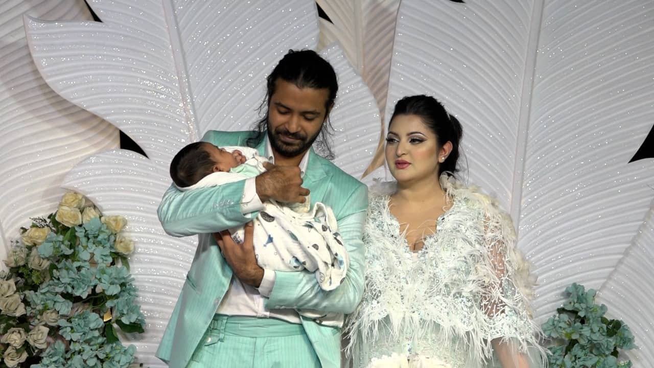 নাচে-গানে পরীমণির জন্মদিন (ভিডিও)