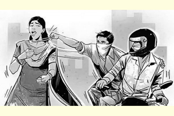 বক্সার নারীর মোবাইল ফোন ছিনতাই করে রেহাই পেল না