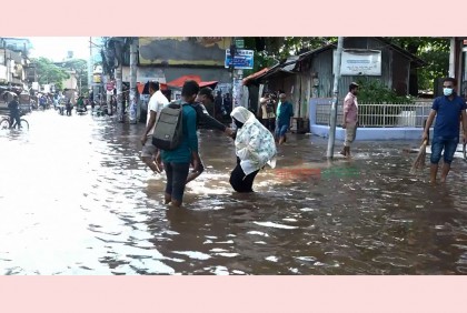 বরিশালের সব নদীর পানি বিপৎসীমার উপরে