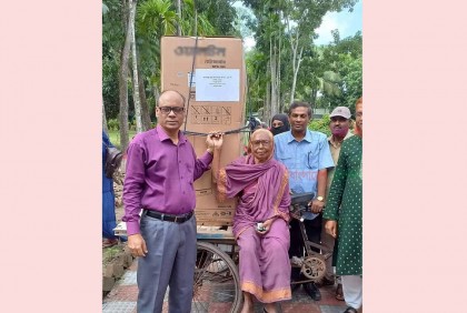 জেলেমনির আবদার পূরণ করলেন পররাষ্ট্র প্রতিমন্ত্রী