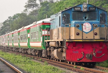 সাড়ে ৪ ঘণ্টা পর ঢাকা-সিলেট রেল যোগাযোগ স্বাভাবিক