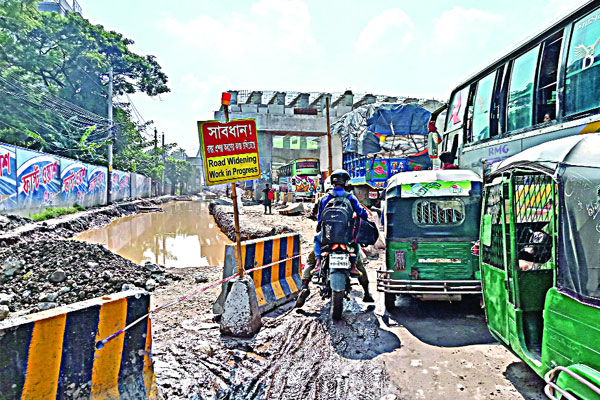 উন্নয়ন ভোগান্তির শেষ নেই