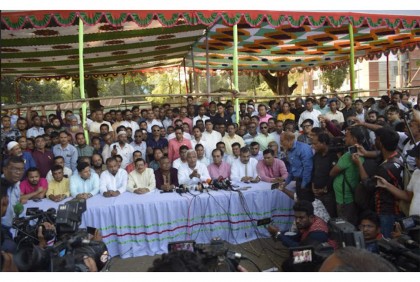 রংপুরে আওয়ামী লীগের পরে বিএনপির 
পাল্টা সংবাদ সম্মেলন
