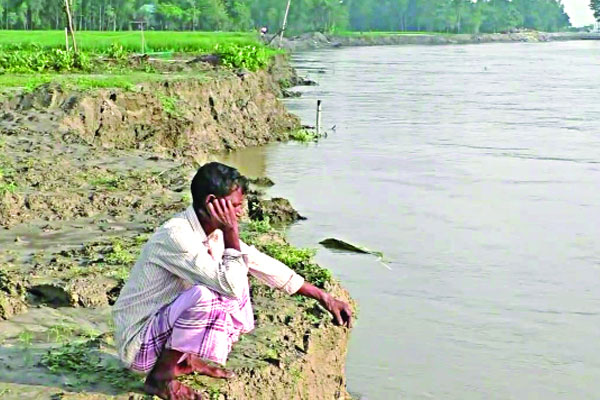 সর্বহারা মানুষের হাহাকার