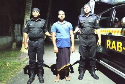 সাতক্ষীরায় ডাকাত দলের ১ সদস্য গ্রেফতার