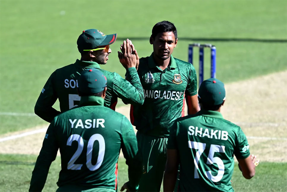 জিম্বাবুয়েকে হারিয়ে সেমির আশা বাঁচিয়ে রাখলো টাইগাররা