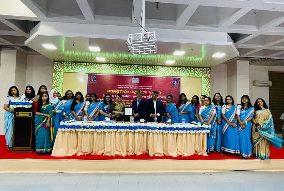 ঢাবি’র সুফিয়া কামাল হল আবৃত্তি সংসদের উদ্বোধন