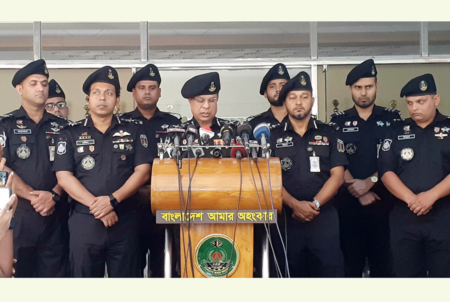 'জঙ্গি ও সন্ত্রাসীদের কাছে আতঙ্কের নাম র‌্যাব'